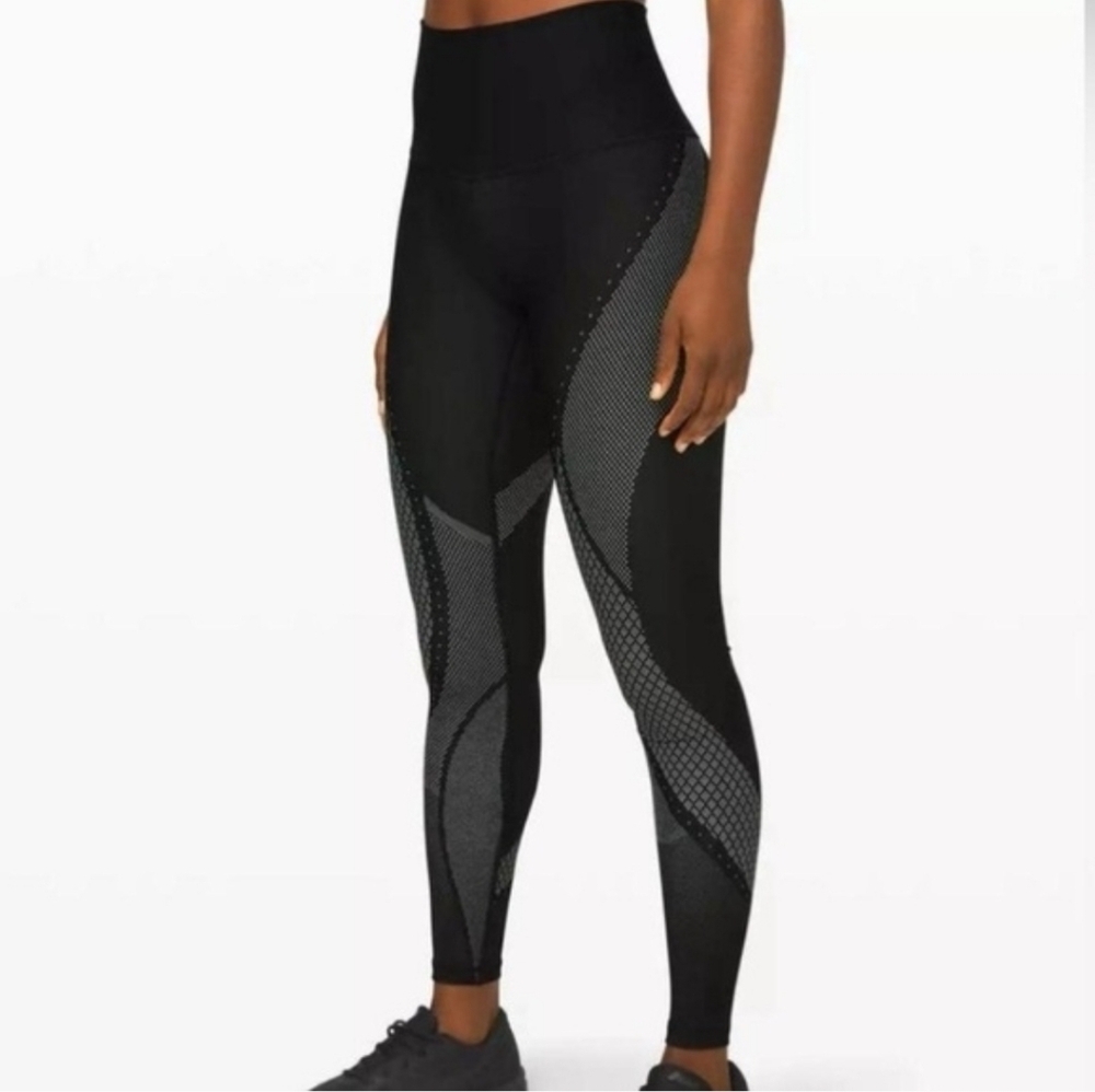 Lululemon  Black and Gray Leggings